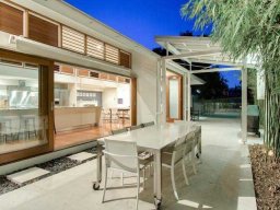2-sliding-doors-16